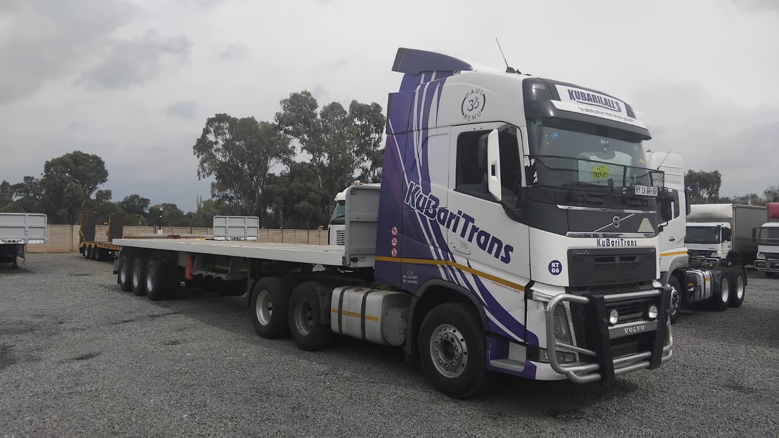 KuBariTrans purple Mercedes Actros superlink tautliner
